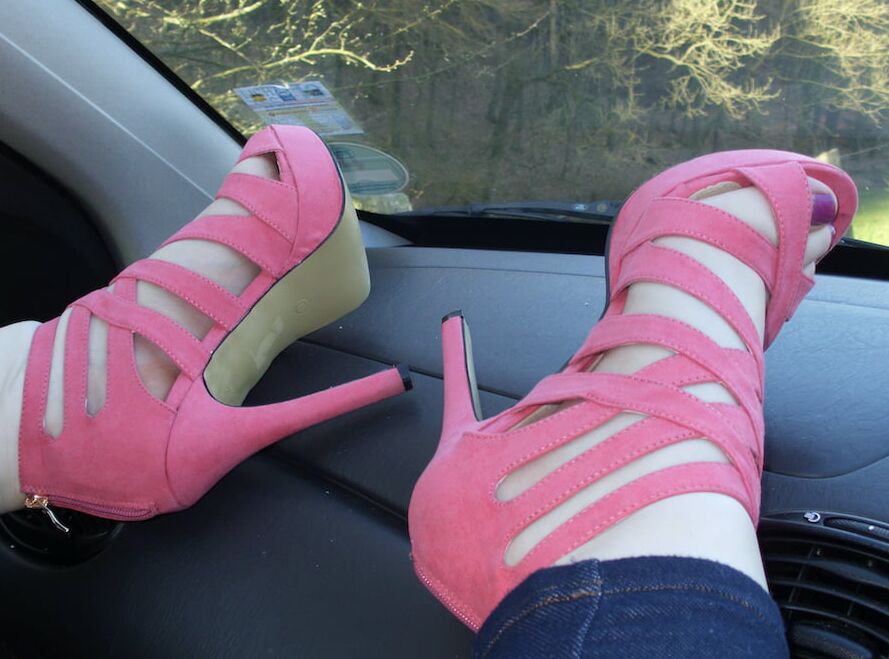 Neue Sandaletten