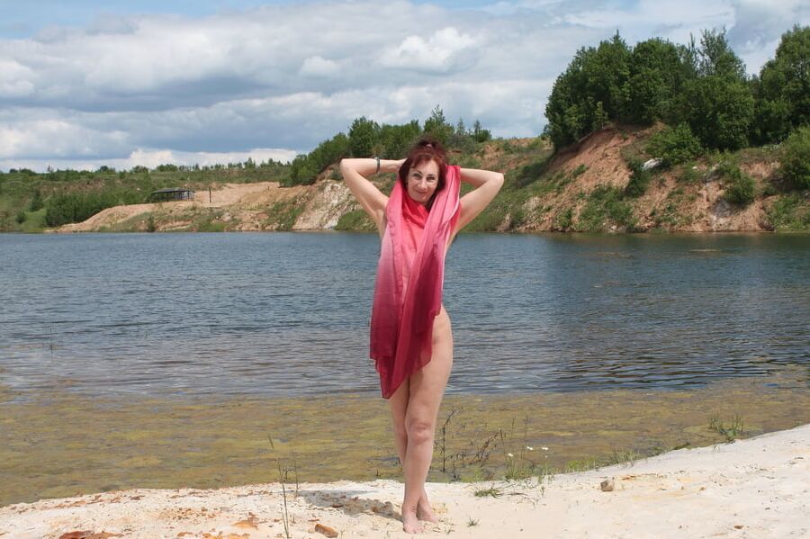 Naked with red shawl 3