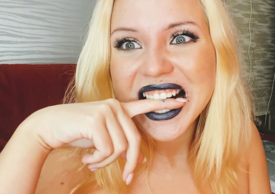 Teeth fetish