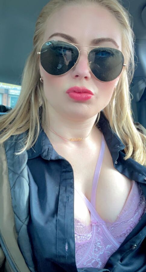 Fuck the back of my throat and make me swallow or Run?