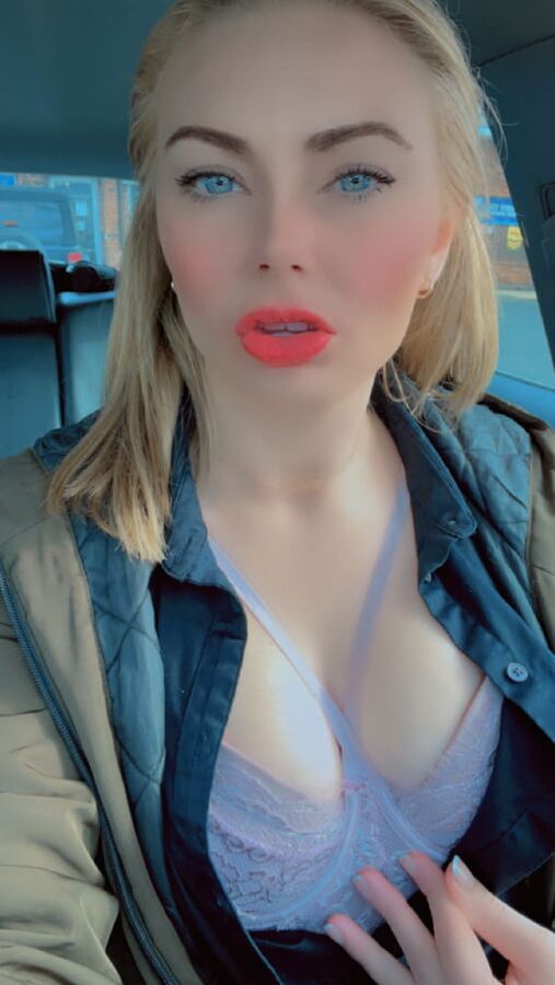 Fuck the back of my throat and make me swallow or Run?