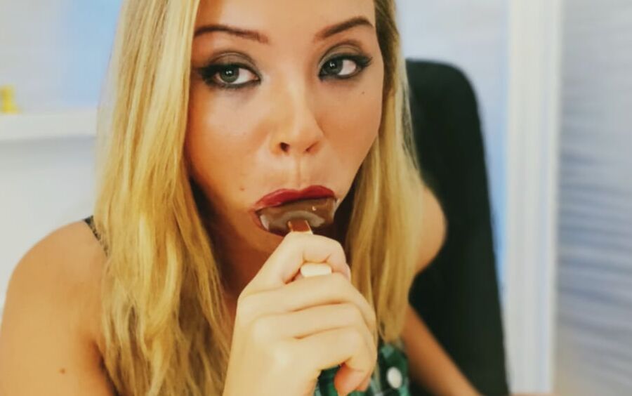 I wish it would be ur cock