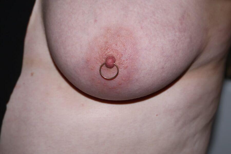Posing nude in Hijab