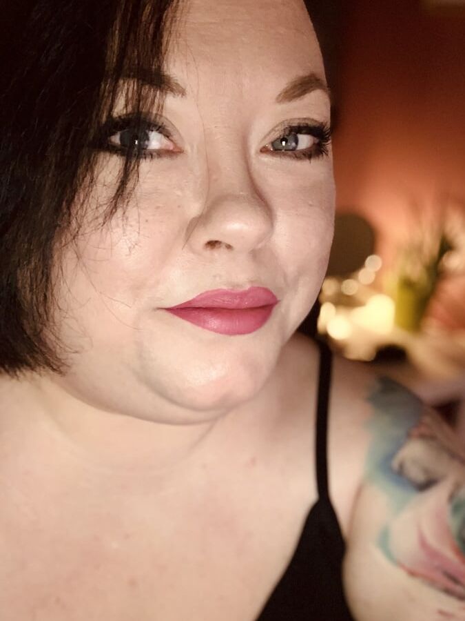 Tina Snua Selfies #2