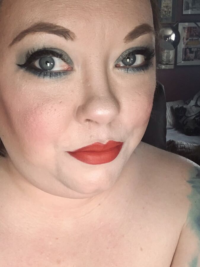Tina Snua Selfies #2