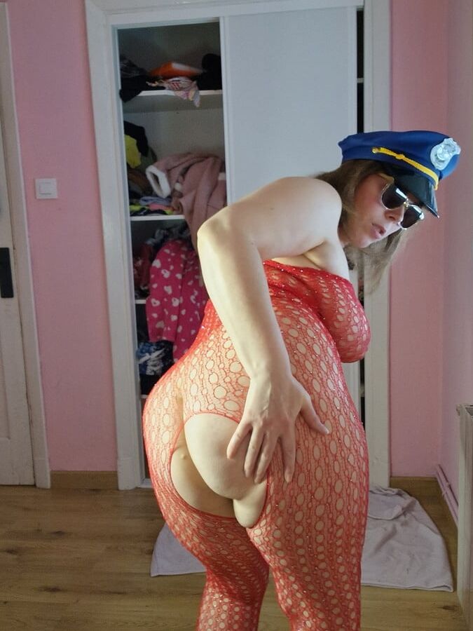 Evita Camila stripper muy hot se desnuda