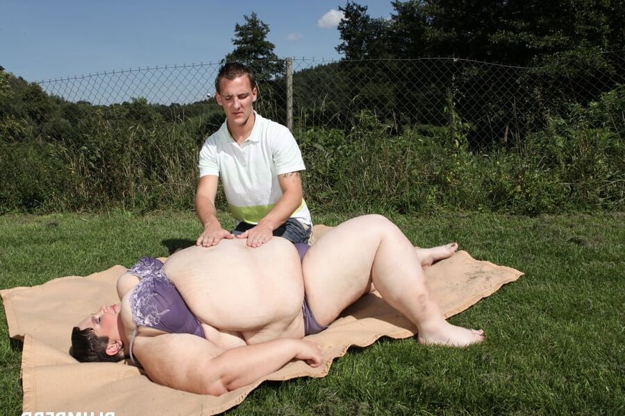 BBW chaser at Plumperd