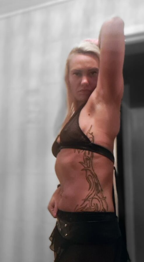 Hot tottie @ home