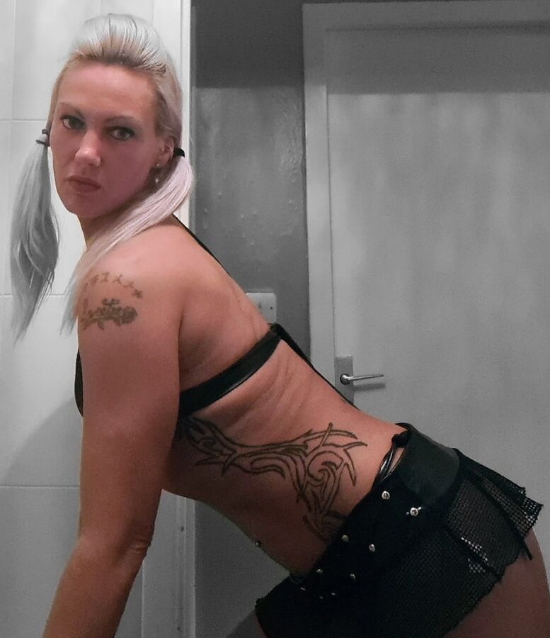 Hot wife delights