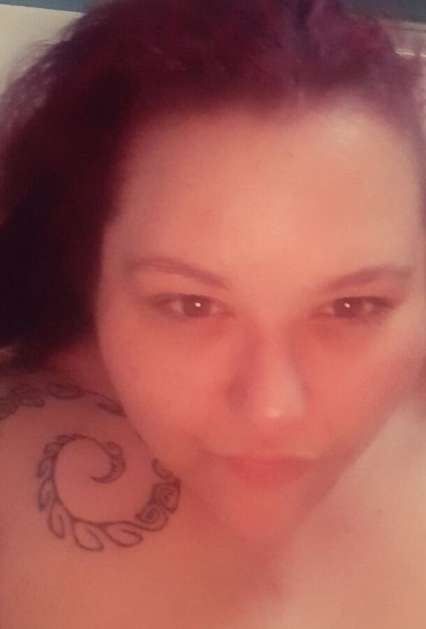 Fat Slut Melanie Shows Fat Udders N Cunt