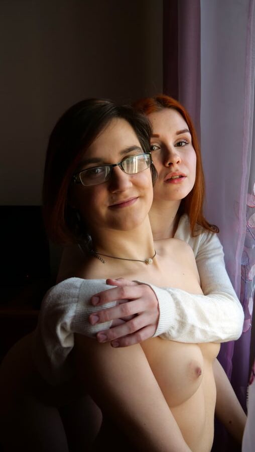 Czech Pornstar Kaira Love and Casey Case