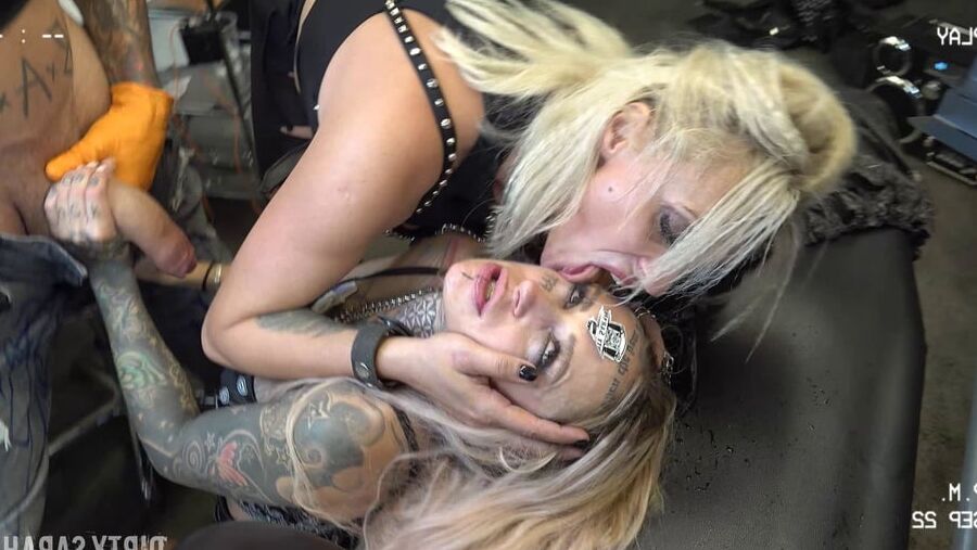 Dirty Sarah: Bitch Got Her Forehead Tattooed