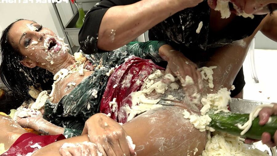 Cum & Dine With Me