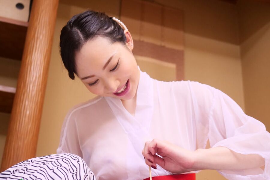 Hasumi Yoshioka :: Luxury Adult Healing Spa - CARIBBEANCOM