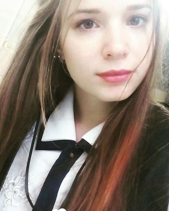 Beautiful sexy teen having some naked fun