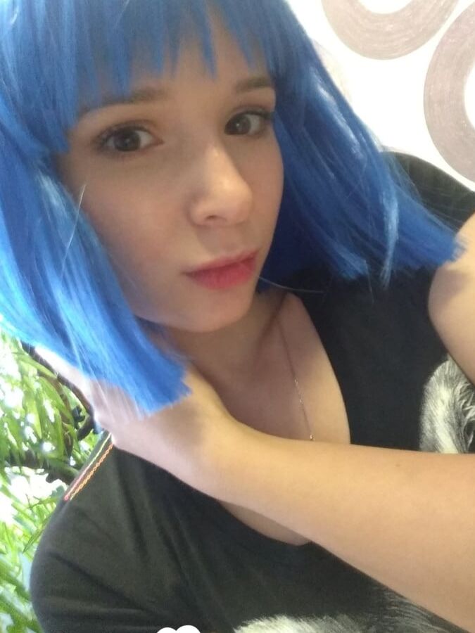 Beautiful sexy teen having some naked fun