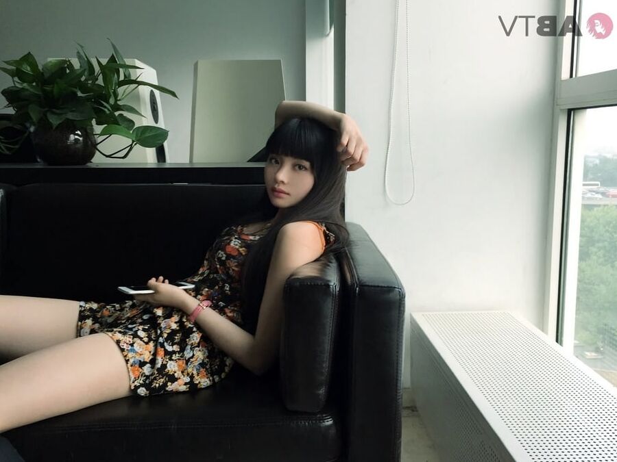 Korean Amateur Loves Her Whiskey