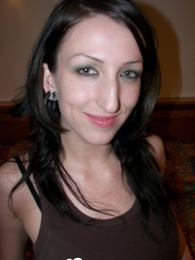 Hottie from the party gets a hard banging
