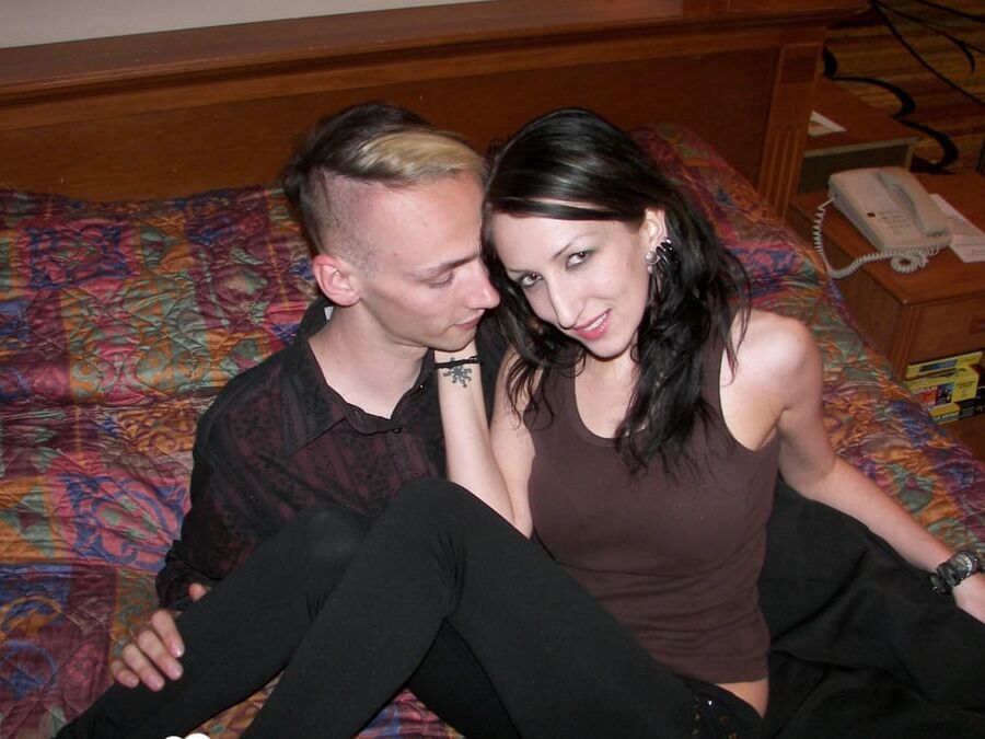 Hottie from the party gets a hard banging