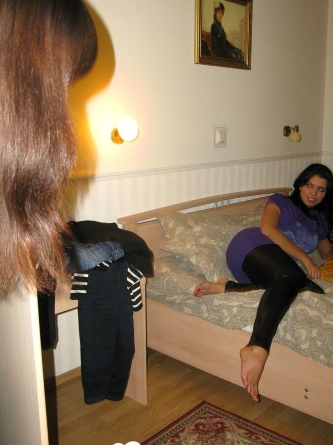 Stunning lesbian beauties try out some 69