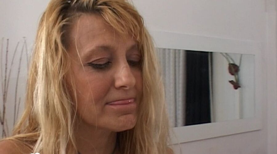 MILF next door tries out her sucking skills