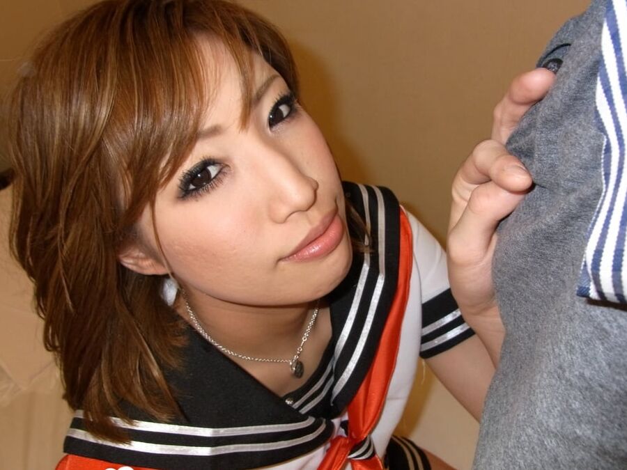 Cute schoolgirl knows how to suck a dick