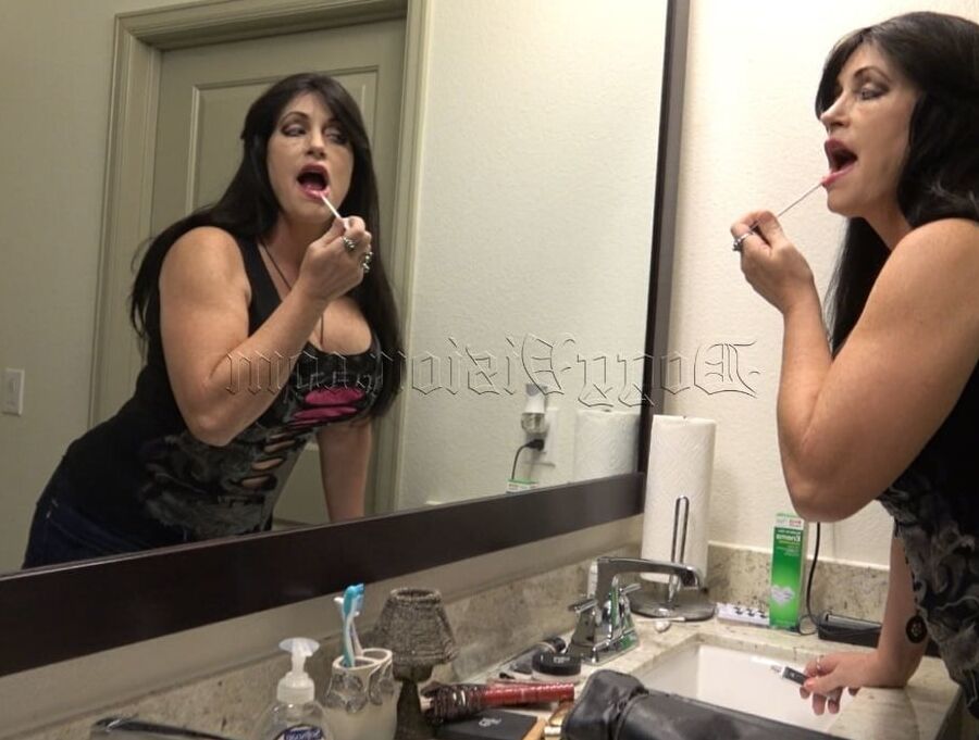 Cheating GILF Peanut Butter Jelly Time
