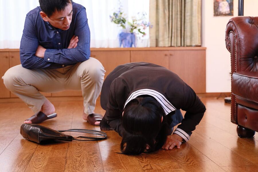 Chino Ogata :: Complaint Office Lady Apologize with the Body