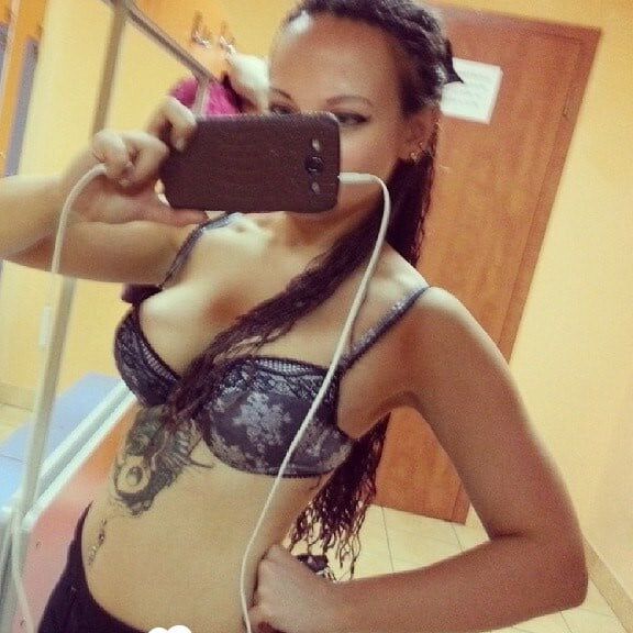 Kinky blonde loves working out on camera