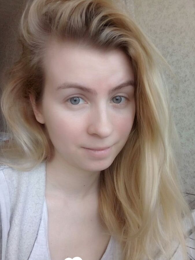 Selfies take a quick turn towards her titties