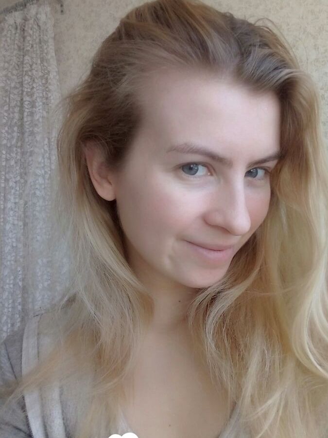 Selfies take a quick turn towards her titties