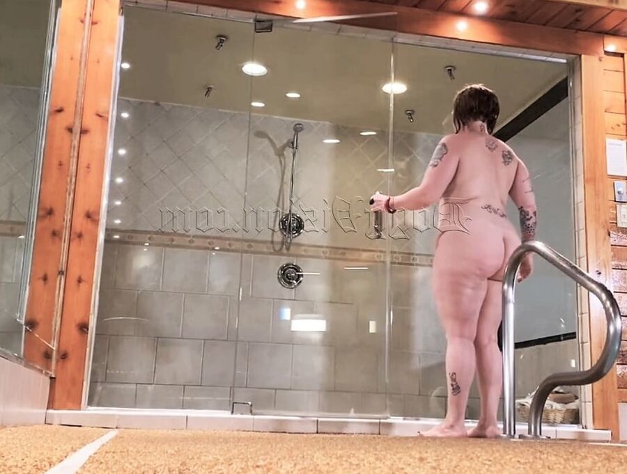 Ginger Vixen - Shower Sex Olympics