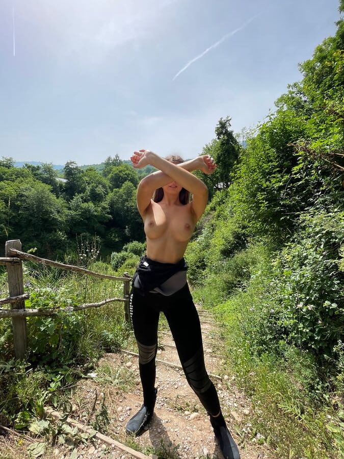Hot Babe Goes Topless Rafting