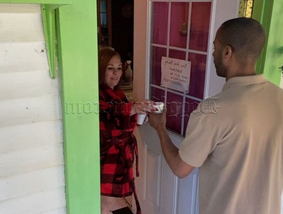 Home Delivery Creampie Gone Wrong