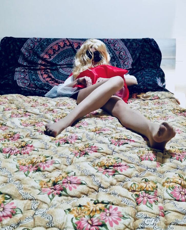 Maja Amateur wife cosplay of Little Red Riding Hood