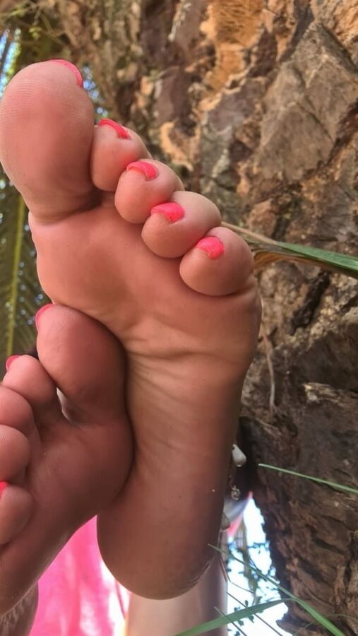 Mistress Barbara Feet