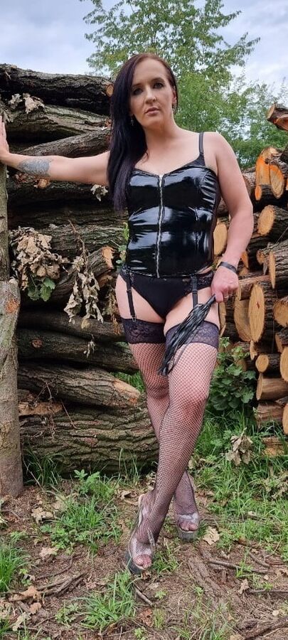 Emili Aliston bdsm