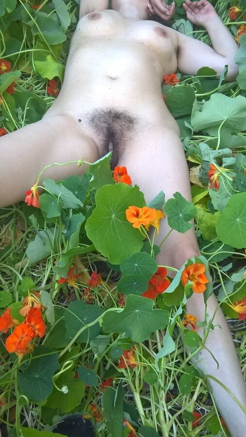 JoyTwoSex - NUDE & HAIRY