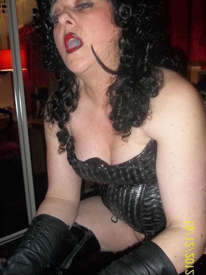 SHIRLEY SMOKING SPUNK SEX