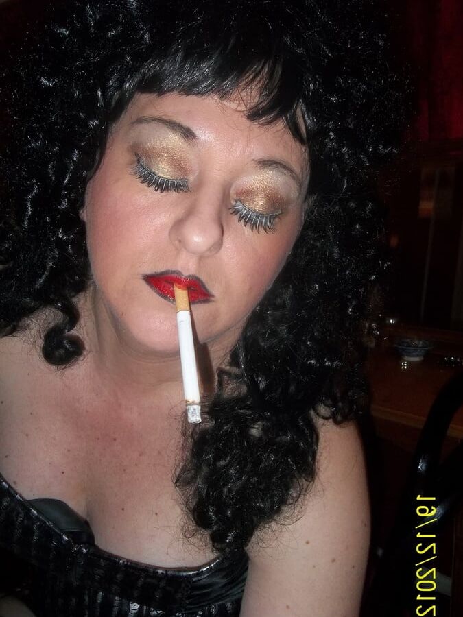 SHIRLEY SMOKING SPUNK SEX