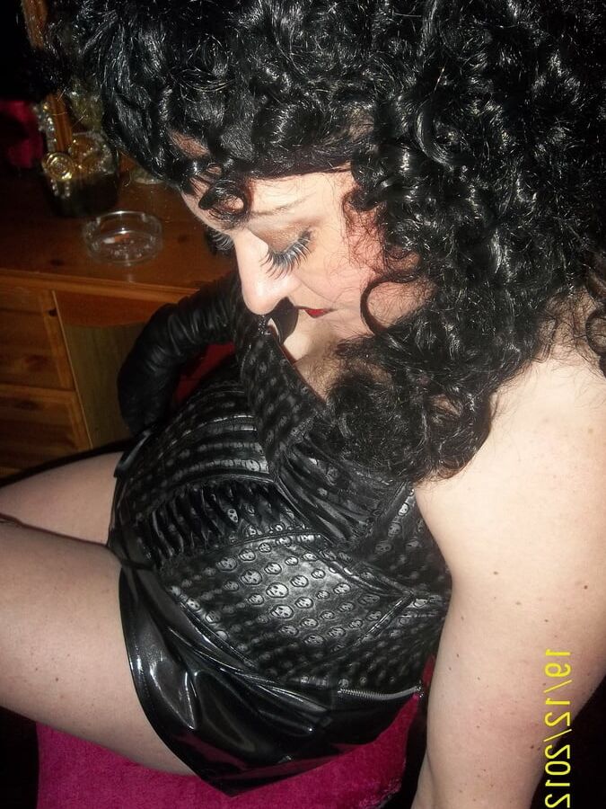 SHIRLEY SMOKING SPUNK SEX