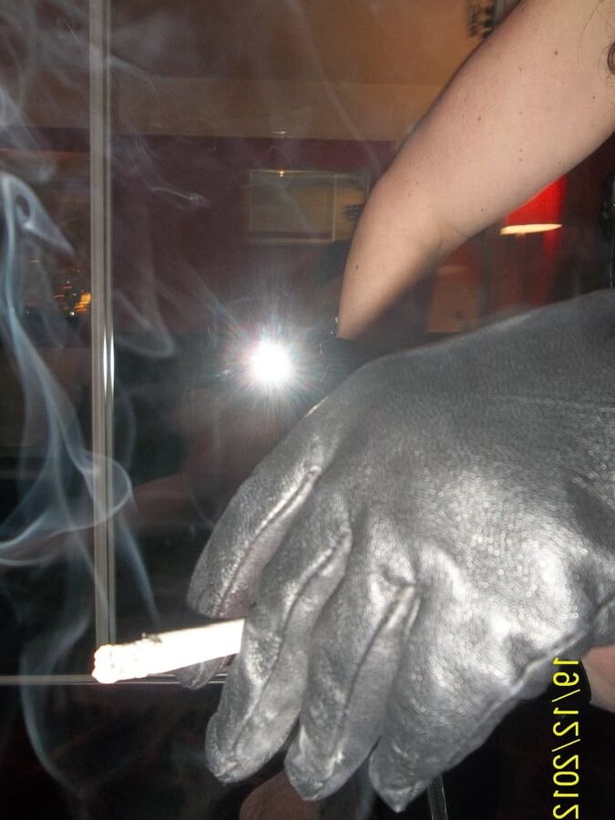 SHIRLEY SMOKING SPUNK SEX