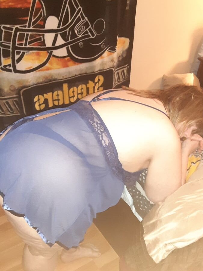 Sexy BBW Wife Starwarp in Blue Lingerie