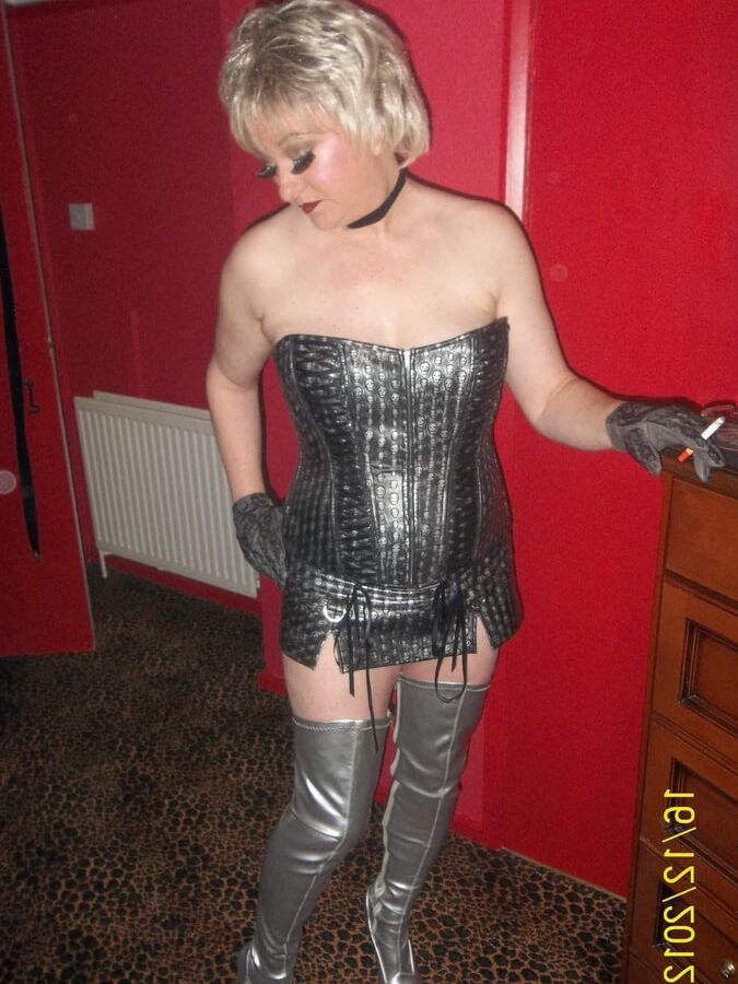GREY SILVER WHORE
