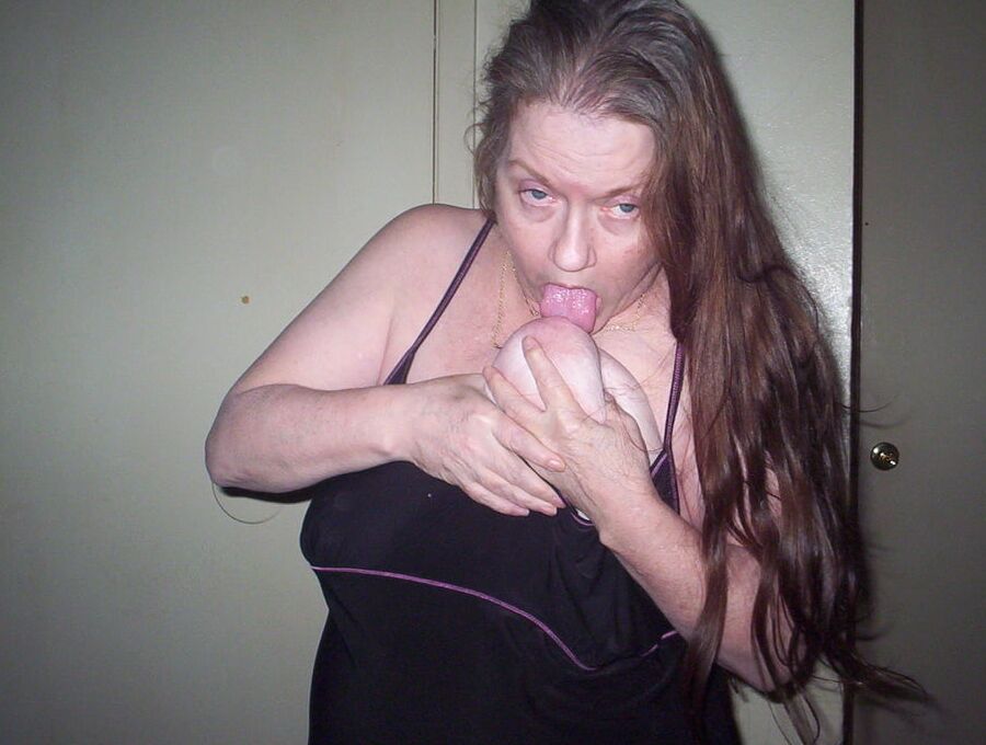 Sluts_1_(the gallery is made up of photos sent to me)