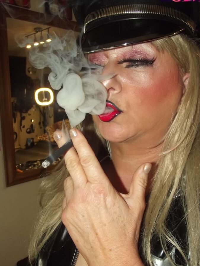 MISTRESS SMOKE PT 23 HAPPY BIRTHDAY SLAVE