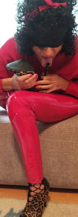 Latex slut