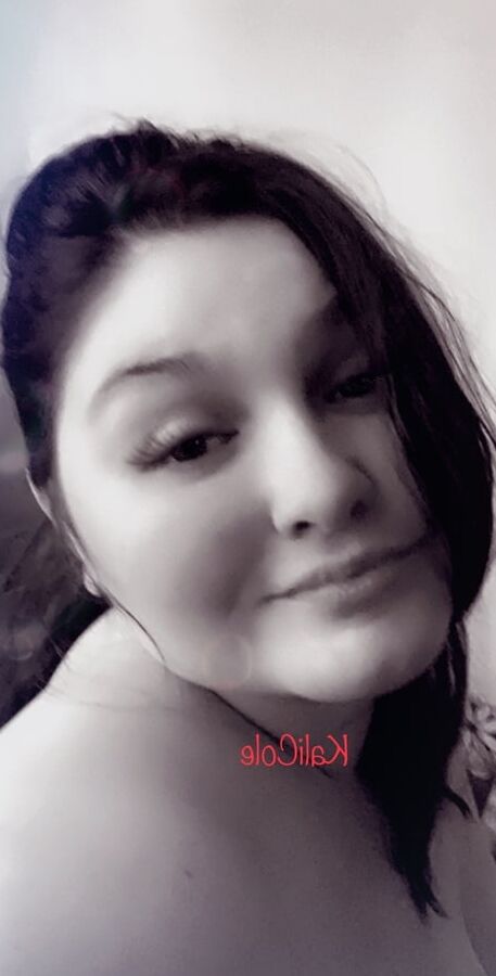 KaliCole Snapchat filter photos