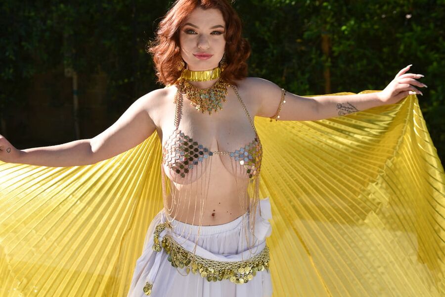 Annabel Redd - Busty Babes Rule The World