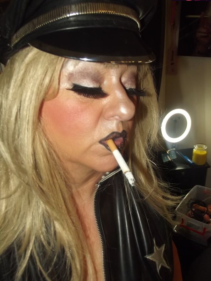 MISTRESS SMOKE PT 22